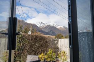 #1 Glenorchy Alpine DELUXE Suite