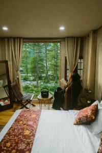 Chalet Rivera Doodpathri