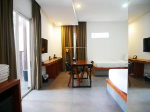 Cheers Social Apartment & Hotel BKK1