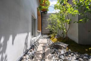 Machiya near Palace - A day in khaki - michi
