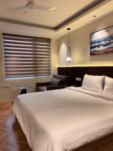 Alpha Houz in Suntwilight, Greater Noida