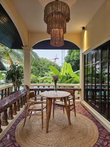 Gaia Home Retreat