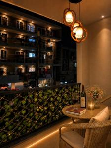 ViGun Stories Modern Studio Near Medanta Medicity
