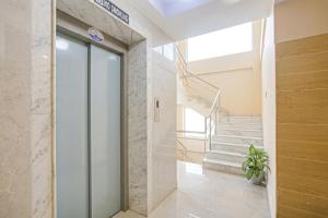 Pondy MGR Residency Starlight Hotels