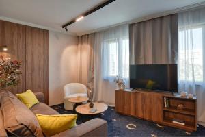 Marmex Apartments - Top Center - Self Check-in