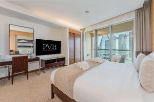 PVH - Emaar Fashion Avenue - Studio with Burj Khalifa View