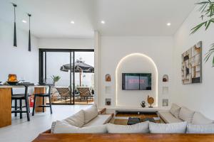 Villa Nara - Contemporary 2BR Villa with Rooftop & Near Beach