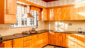 Ruvas - 3BHK Valley View Private Villa