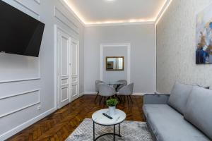 Royal Residence