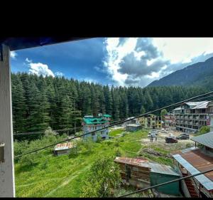 KUTIR Residency