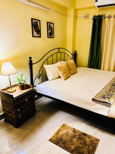 2 BHK with attached washroom nearby Airport