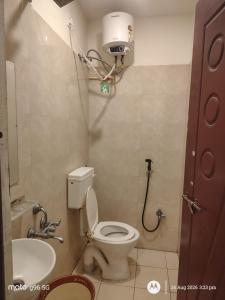 HoTEL LEELA ELITE
