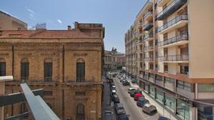 iFlat Almeyda Apartment theatre view