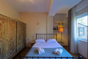 Charming 2BR Apt near Fabrika - By Wehost