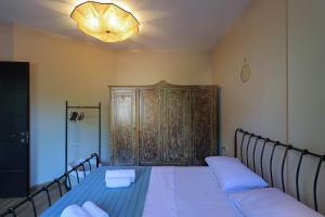 Charming 2BR Apt near Fabrika - By Wehost