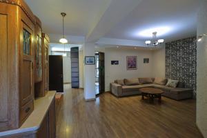 Charming 2BR Apt near Fabrika - By Wehost