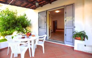 Apartment In Ricadi 047