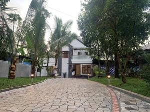 Curly Nest Homestay