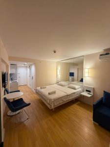 Apartment hotel