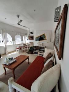 Beachfront Palm Haven ,Kaya 2 BR pools , balcony&beach access