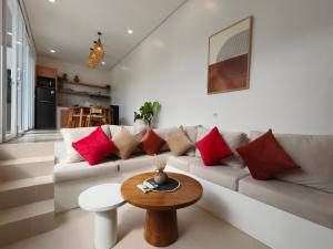 Samanaya Villa - Tropical & Spacious 2 Bedroom Pool Villa