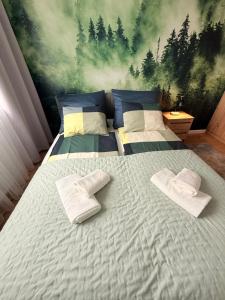 Navy Garden Apartment