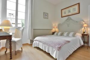 Hotels La Roseraie Hotel Restaurant : Petite Chambre Double