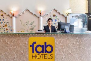 FabHotel Moon Stone, Near Jawahar Circle - World Trade Park
