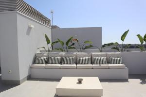 Penthouse with private rooftop in resort with views