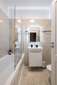 Central Residence Studio P11