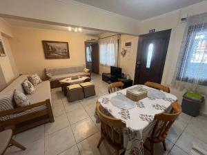 Bellas House