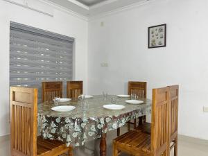 VAR Sea Haus AC 4BHK 9 min walk to beach