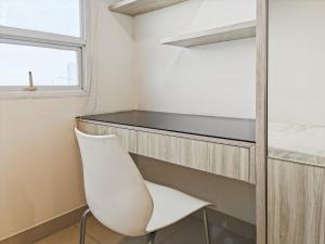 Cozy 2BR Skyline Apt Gading Serpong w Water Boom