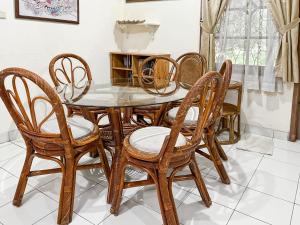 Large Villa Ciater 3BR near Sariater