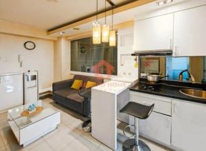 Cozy 2BR Bassura Apt pool WI-FI Netflix