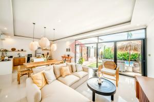 Luxury 3BR Umalas Villa Pool & Wi-Fi