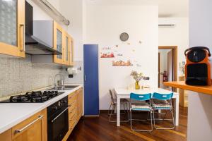 Bicocca Comfort Apartment - Free Parking - Near M5 Metro