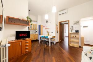 Bicocca Comfort Apartment - Free Parking - Near M5 Metro