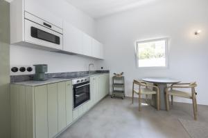 Cabana Suite H by Soul-Houses