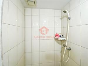 Cozy Studio in Springlake, Bekasi, with Pool & Wi-Fi