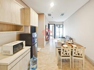 Best View & Strategic 3BR Sudirman Suites Apt