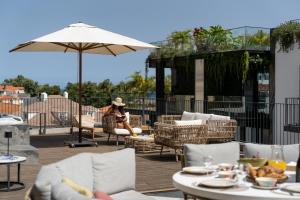 Luxury Rooftop Jacuzzi Penthouse at Savoy Insular