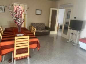 Debenes Home