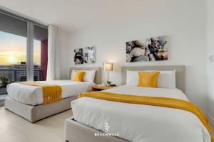 Stunning Waterway View - 2BR Resort Suite