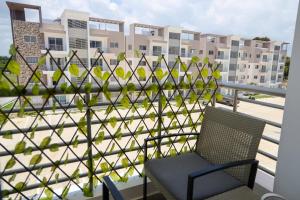 New 3BR 2BT Apt Only 3 min from Beach in Gated Community
