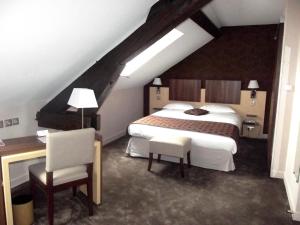 Hotels Arverna Cit'Hotel Vichy : photos des chambres