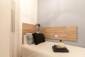 Quiet Central 2BR for 3