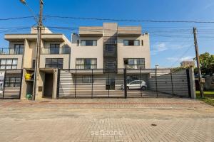 Apto. em Cond. c Vista p Cid. LBR0202