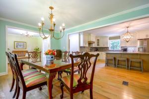 Office, Deck, Yard: Thomasville Gem on Golf Course