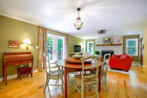 Office, Deck, Yard: Thomasville Gem on Golf Course